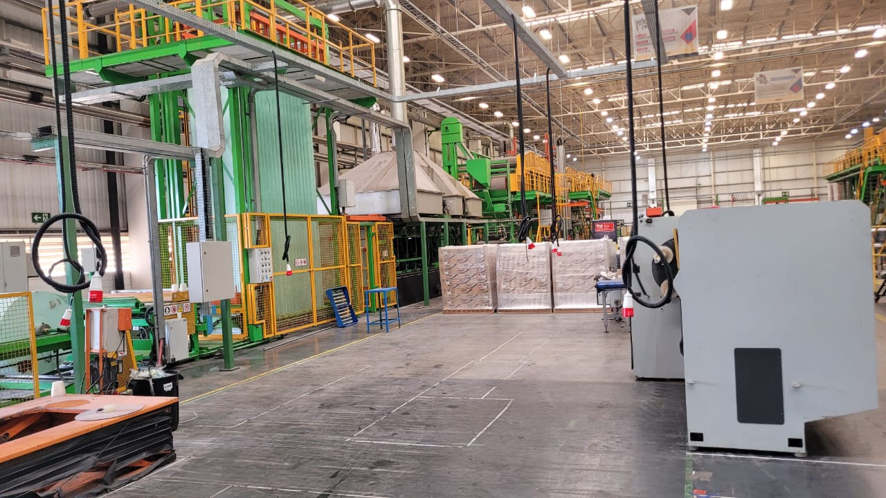 Galpão Industrial e Linhas Fabris